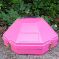 Hutbox Simple Hot Pink Hutbox Simple Hot Pink